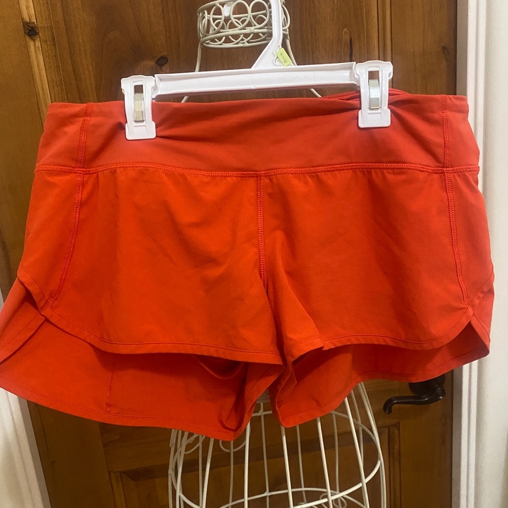 Red Lulu Speedy Short